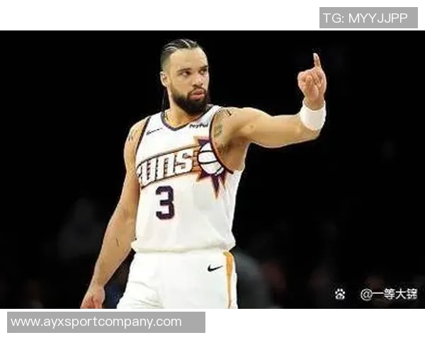 狄龙称赞布克进攻更具侵略性并找到创造罚球机会的有效方法