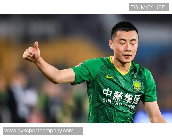 国安队李磊因右大腿肌肉拉伤预计缺阵四周球队面临人员紧张局面