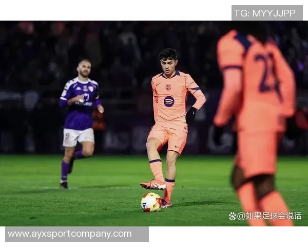 库尔图瓦批评巴萨与黄潜海外赛影响公平性强调西甲主客场差异显著